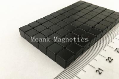 Magnete für Neodym-Eisen-Bor-Kubus