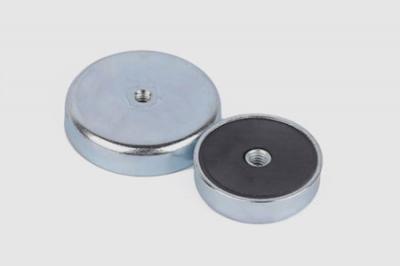 Flat Ferrit Pot Magnets mit internem (weiblich)Gewindeloch